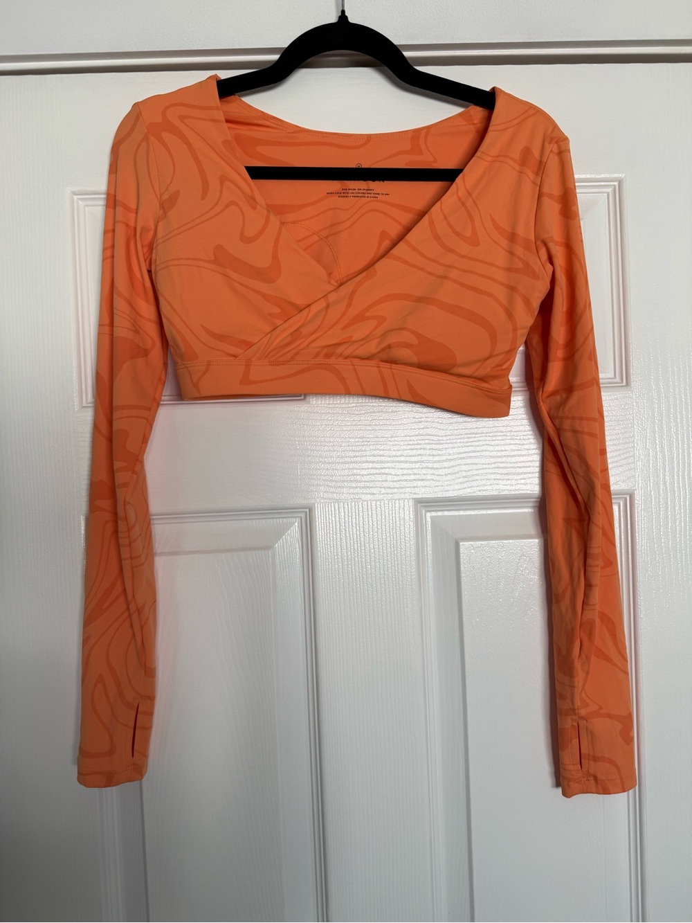 PARAGON Orange Swirl Long-Sleeve Crop Wrap Top/leggings